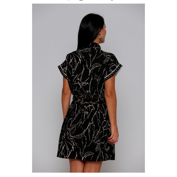 Black Print pocket belted shift dress - Picture 2 of 3